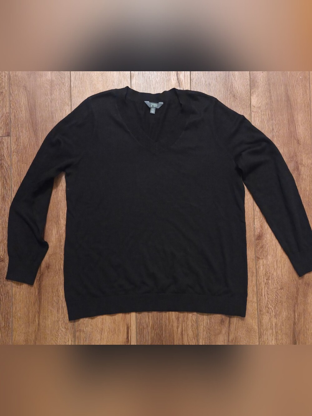 Terra & Sky Black Lightweight V-Neck Pullover Sweater NWOT